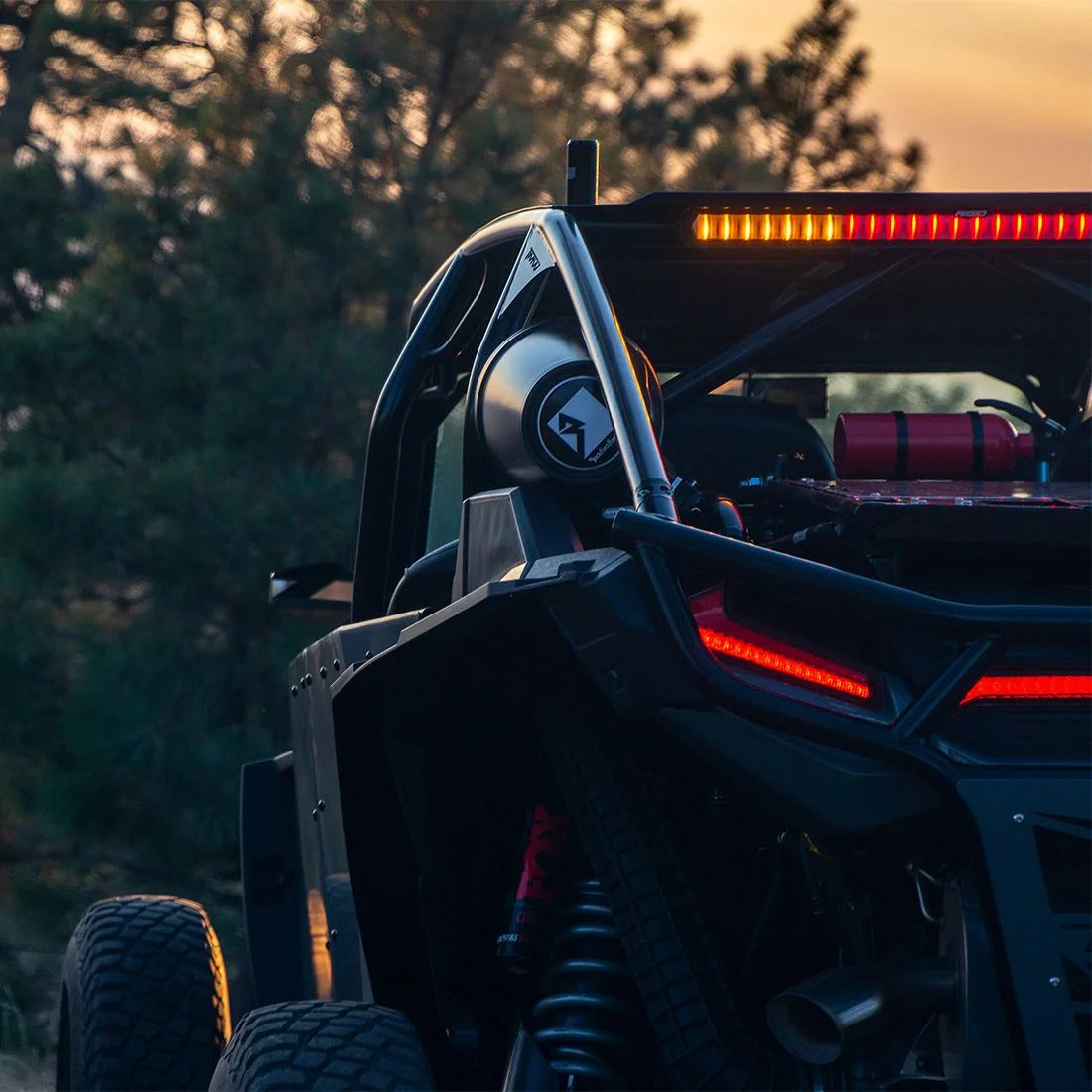 RIGID INDUSTRIES 28" CHASE BAR WITH 27 PROGRAMMED MODES 901802 SURFACE / 901801 TUBE